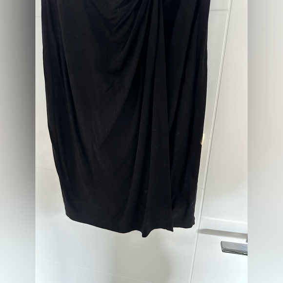 Side Twist Dress - Picture 4 of 9